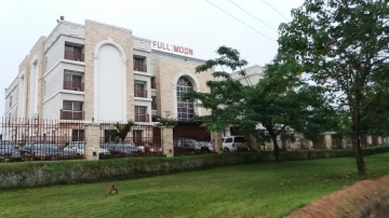 Room In Lodge - Full Moon Hotel Owerri Extérieur photo