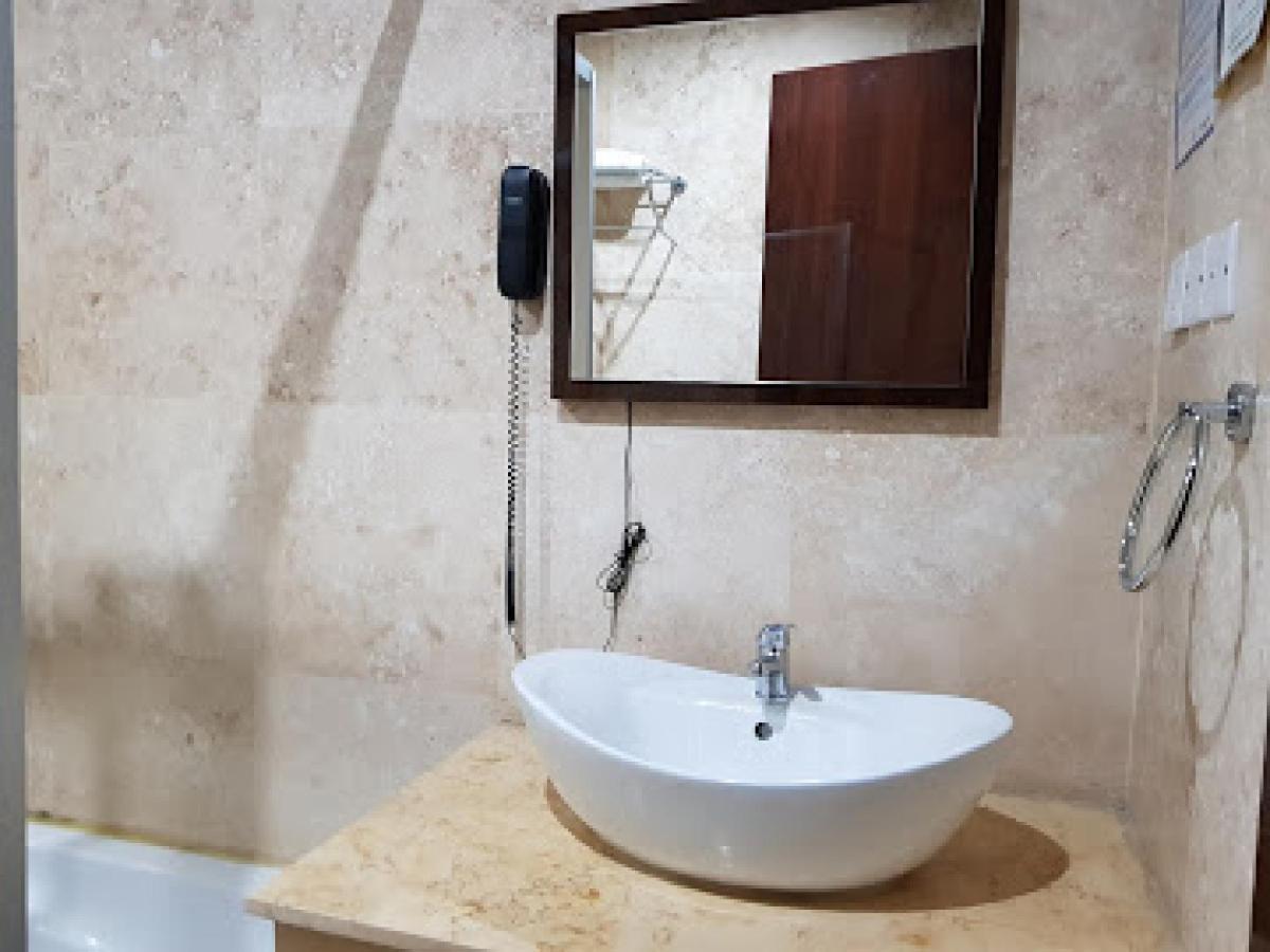 Room In Lodge - Full Moon Hotel Owerri Extérieur photo